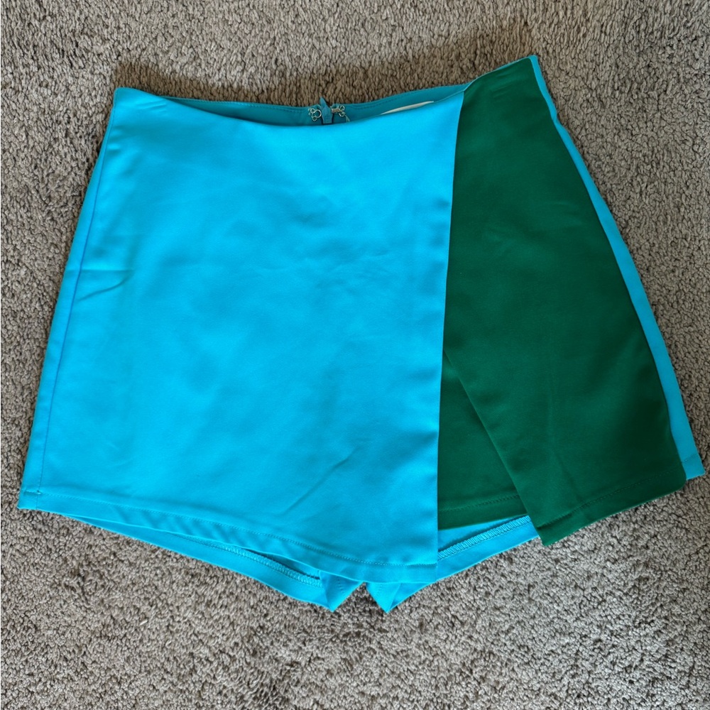 Superdown Aaleyah Two Tone Skort - image 2